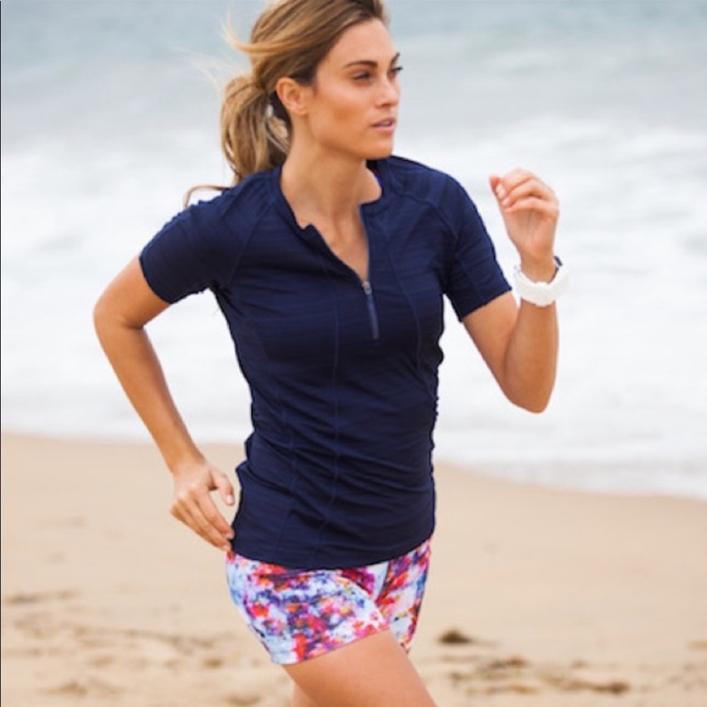 NWOT Athleta Pacifica UPF Sport Tee Top Sz S